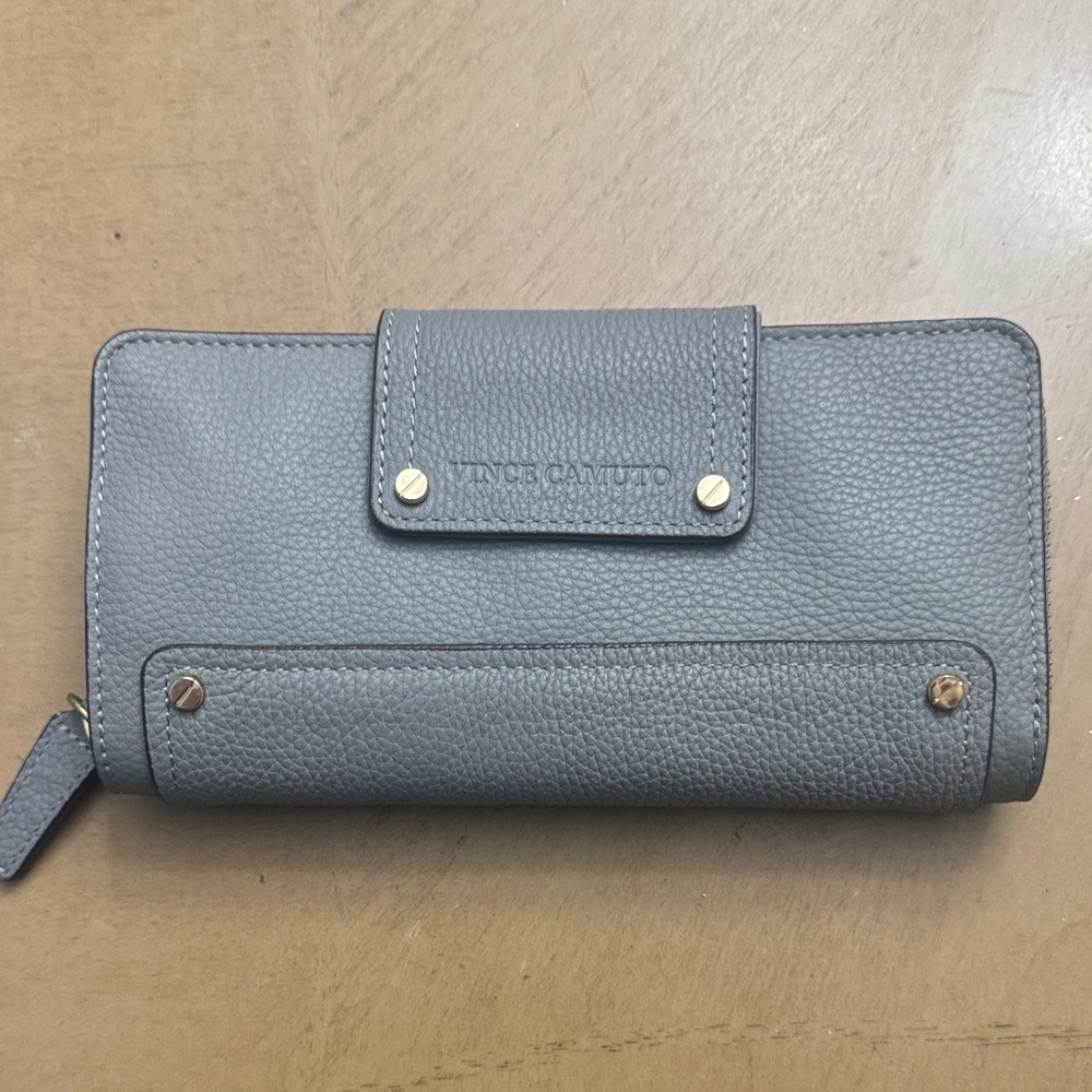 Vince Camuto Pebbled Gray Wallet